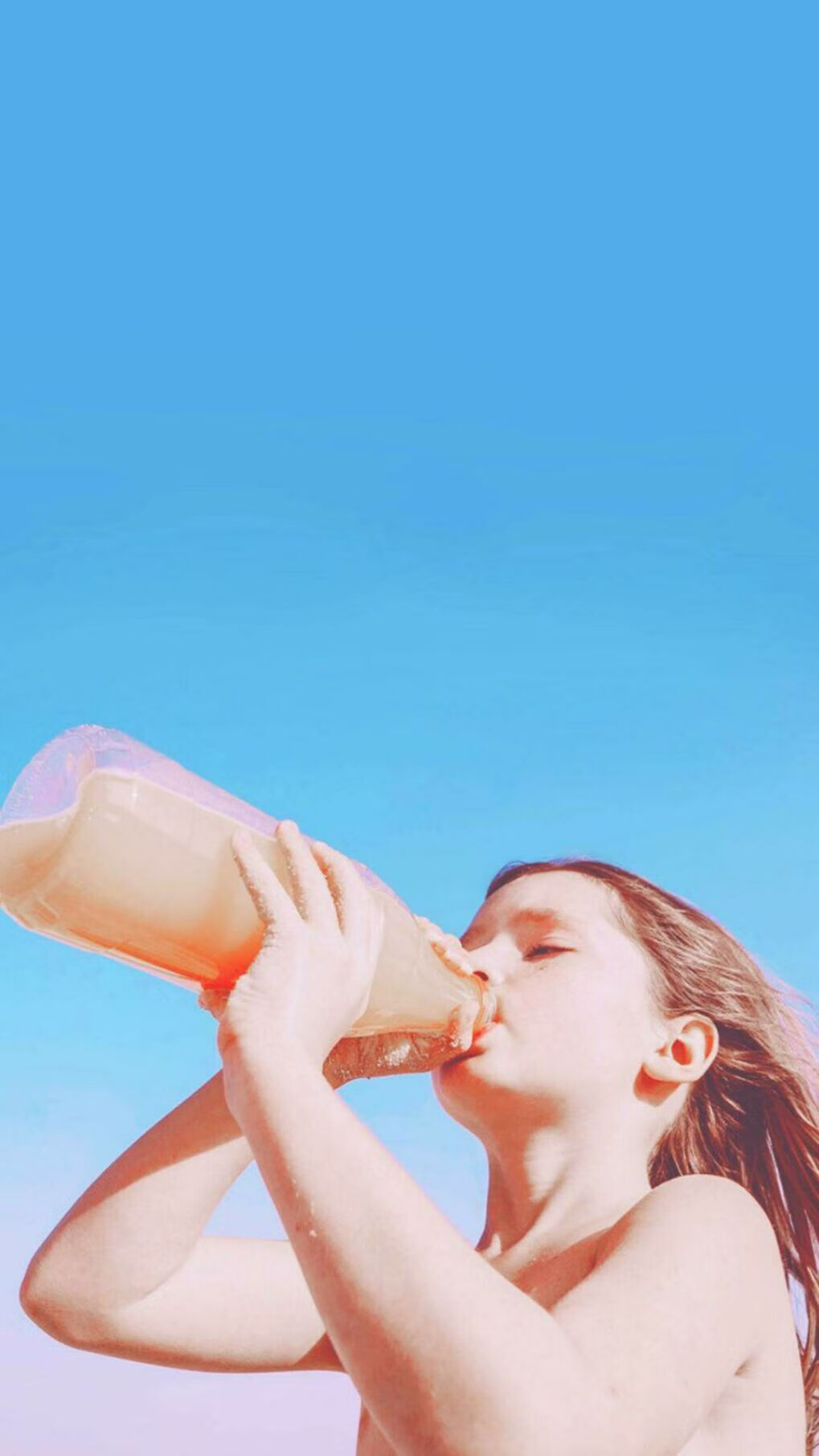 爱游戏官网-鹈鹕年轻球员晒出健身房苦练短视频获好评，鹈鹕的主教练