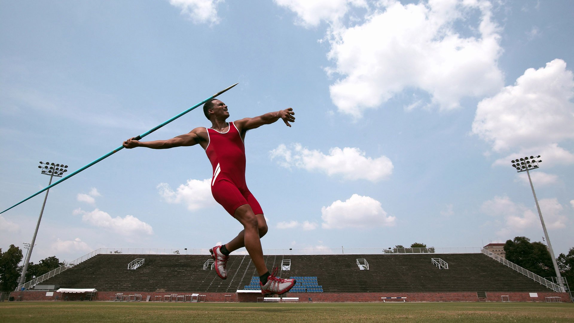 爱游戏电竞-_青少年激光射击：锻炼专注力和反应速度_，激光射击项目